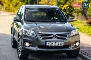 Внедорожник / Кроссовер Toyota RAV4 2012 в Черкассах
