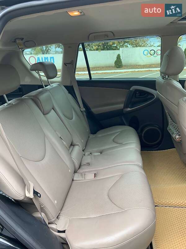 Позашляховик / Кросовер Toyota RAV4 2008 в Ізмаїлі