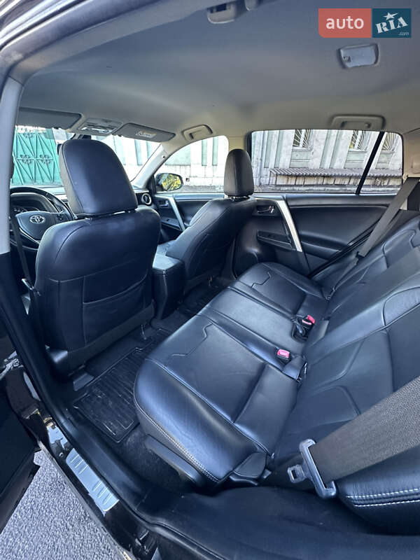 Внедорожник / Кроссовер Toyota RAV4 2014 в Днепре