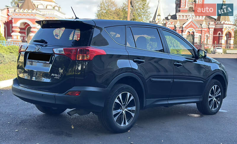 Внедорожник / Кроссовер Toyota RAV4 2014 в Днепре