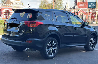 Внедорожник / Кроссовер Toyota RAV4 2014 в 