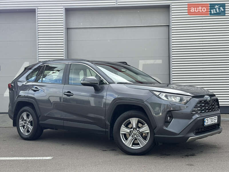 Внедорожник / Кроссовер Toyota RAV4 2022 в Киеве