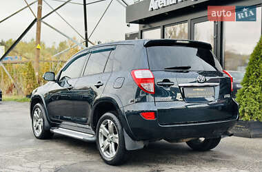 Внедорожник / Кроссовер Toyota RAV4 2010 в 