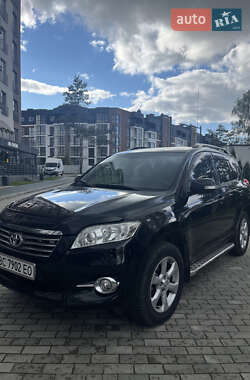 Внедорожник / Кроссовер Toyota RAV4 2011 в Новояворовске