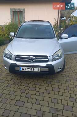 Внедорожник / Кроссовер Toyota RAV4 2007 в 