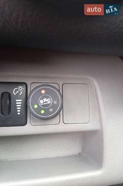 Внедорожник / Кроссовер Toyota RAV4 2007 в 