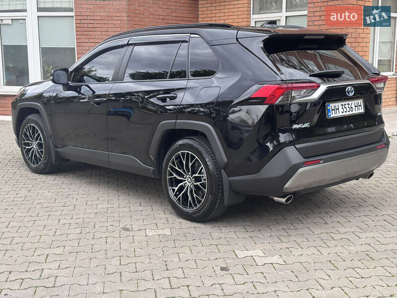 Внедорожник / Кроссовер Toyota RAV4 2023 в Одессе фото 2 Внедорожник / Кроссовер Toyota RAV4 2023 в Одессе
