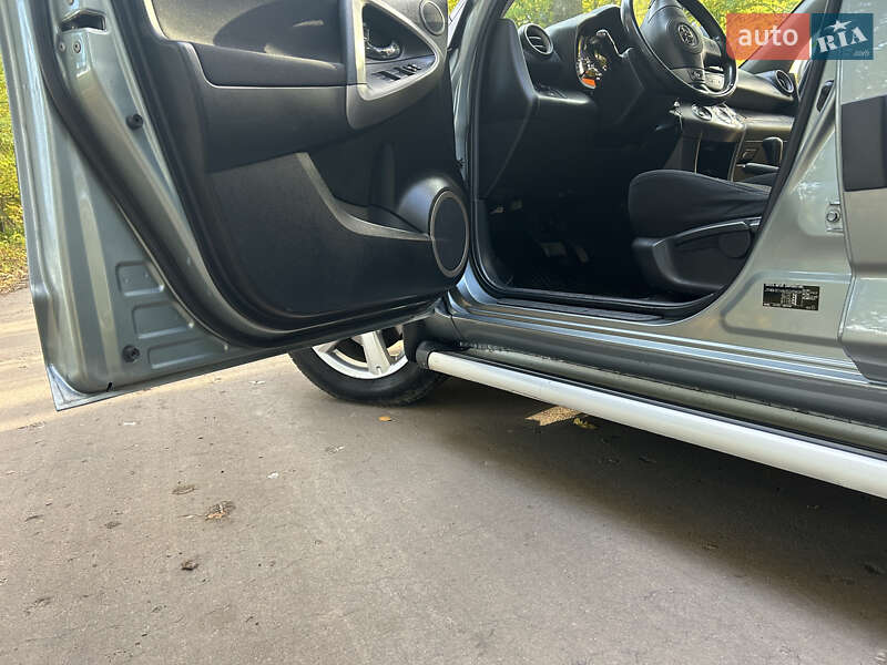 Внедорожник / Кроссовер Toyota RAV4 2007 в Тернополе