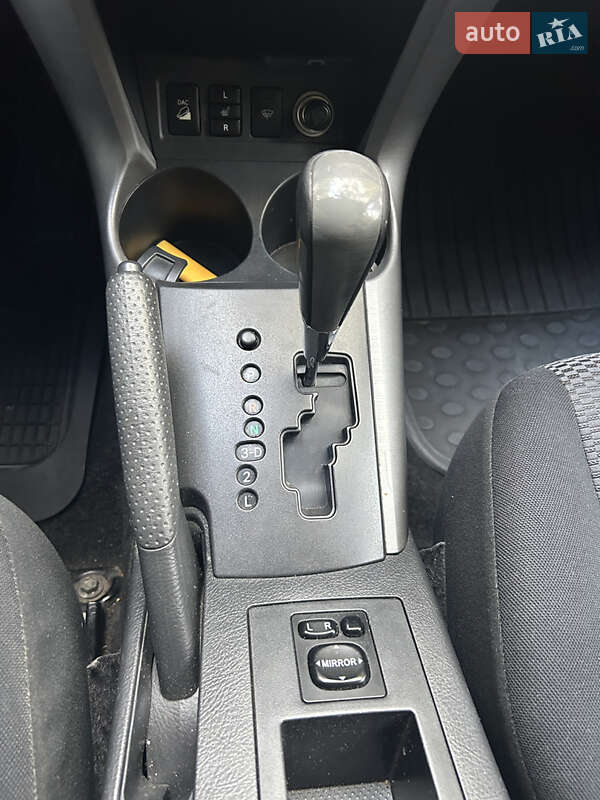 Внедорожник / Кроссовер Toyota RAV4 2007 в Тернополе