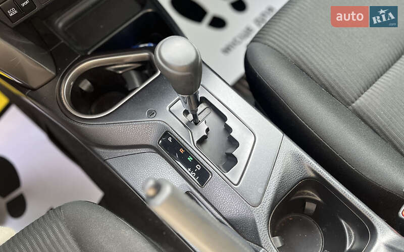 Внедорожник / Кроссовер Toyota RAV4 2018 в Мукачево фото 20 Внедорожник / Кроссовер Toyota RAV4 2018 в Мукачево