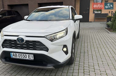 Позашляховик / Кросовер Toyota RAV4 2023 в Вінниці