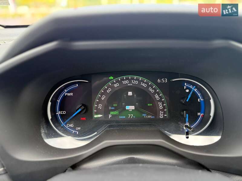 Позашляховик / Кросовер Toyota RAV4 2024 в Києві