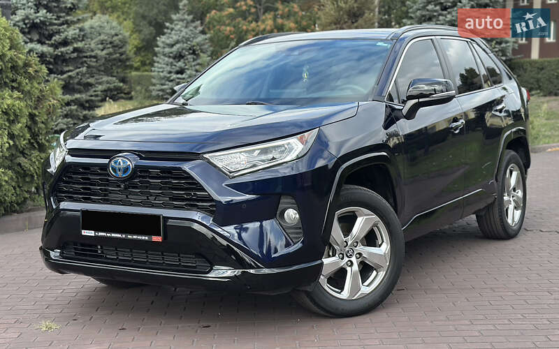 Toyota RAV4 2021