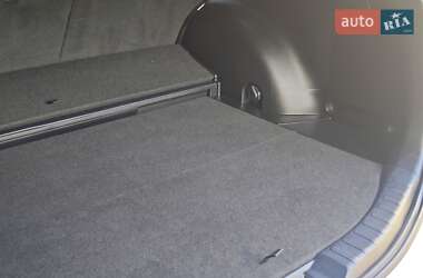 Позашляховик / Кросовер Toyota RAV4 2016 в 