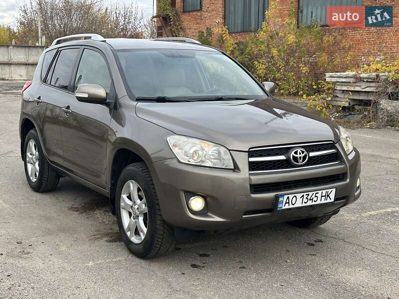 Внедорожник / Кроссовер Toyota RAV4 2009 в Сумах