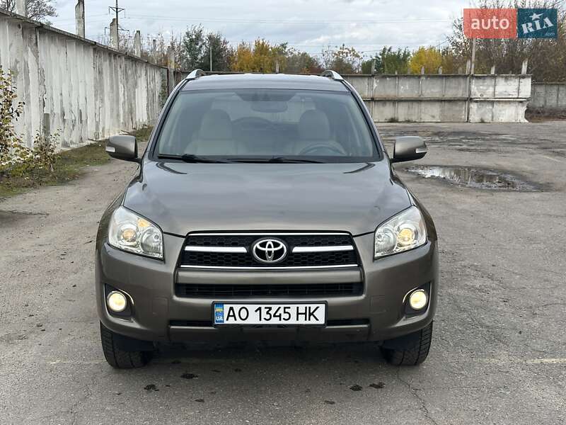 Внедорожник / Кроссовер Toyota RAV4 2009 в Сумах