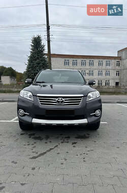 Внедорожник / Кроссовер Toyota RAV4 2010 в Виннице