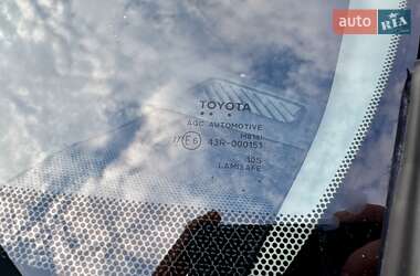 Внедорожник / Кроссовер Toyota RAV4 2019 в 