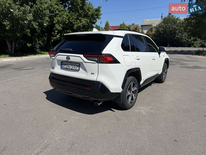 Внедорожник / Кроссовер Toyota RAV4 2021 в Киеве