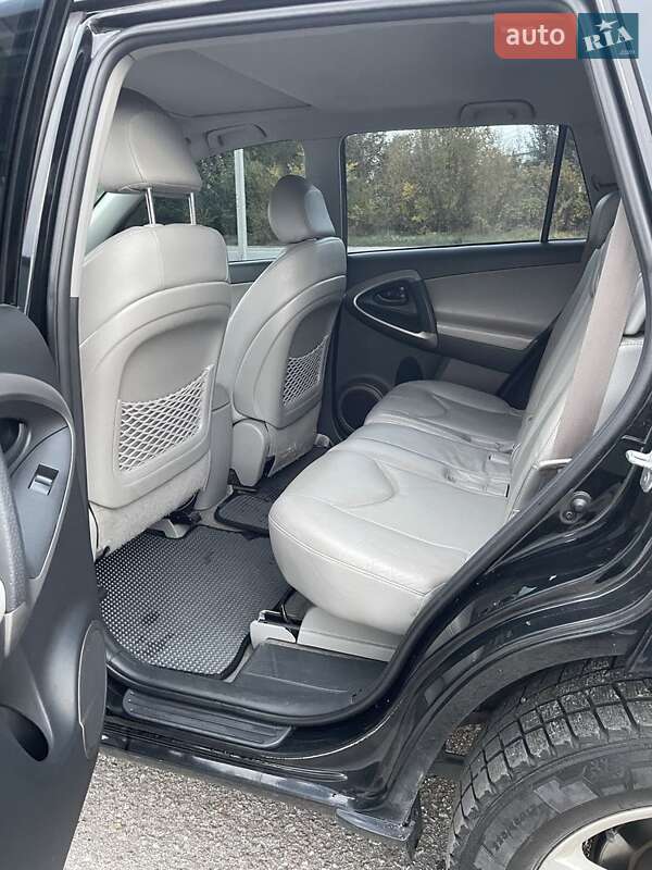 Позашляховик / Кросовер Toyota RAV4 2008 в Вишневому