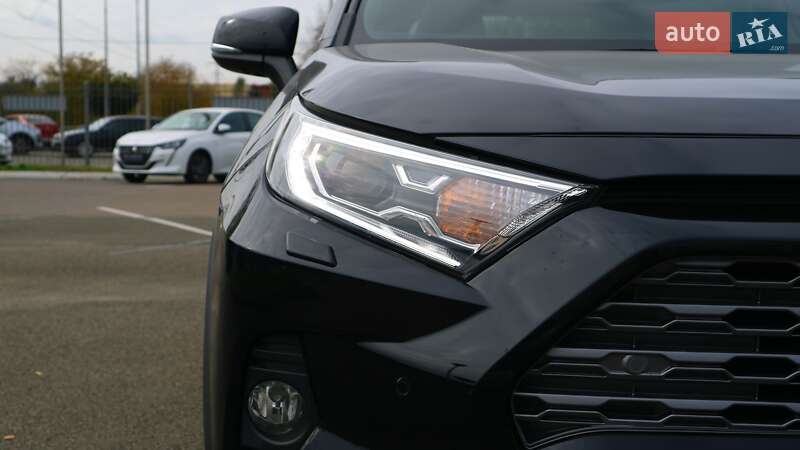Позашляховик / Кросовер Toyota RAV4 2020 в Києві