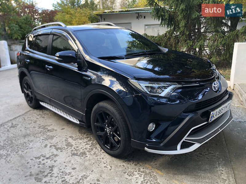 Внедорожник / Кроссовер Toyota RAV4 2018 в Николаеве фото Внедорожник / Кроссовер Toyota RAV4 2018 в Николаеве