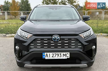 Внедорожник / Кроссовер Toyota RAV4 2021 в 