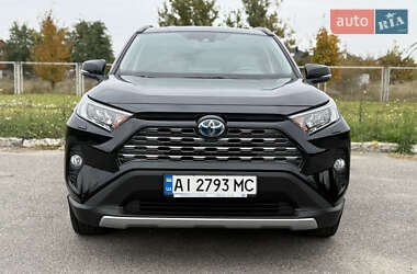Внедорожник / Кроссовер Toyota RAV4 2021 в 
