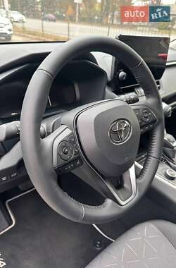 Внедорожник / Кроссовер Toyota RAV4 2025 в 
