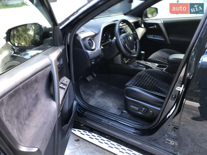 Внедорожник / Кроссовер Toyota RAV4 2018 в Николаеве фото 9 Внедорожник / Кроссовер Toyota RAV4 2018 в Николаеве