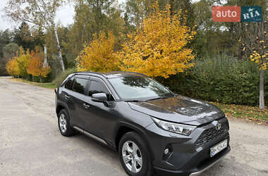 Внедорожник / Кроссовер Toyota RAV4 2019 в 