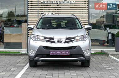 Позашляховик / Кросовер Toyota RAV4 2013 в  фото 5 Позашляховик / Кросовер Toyota RAV4 2013 в