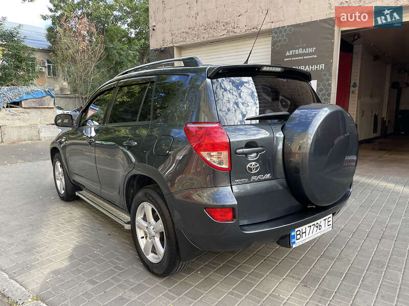 Внедорожник / Кроссовер Toyota RAV4 2010 в Одессе фото 3 Внедорожник / Кроссовер Toyota RAV4 2010 в Одессе