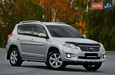 Внедорожник / Кроссовер Toyota RAV4 2011 в Днепре
