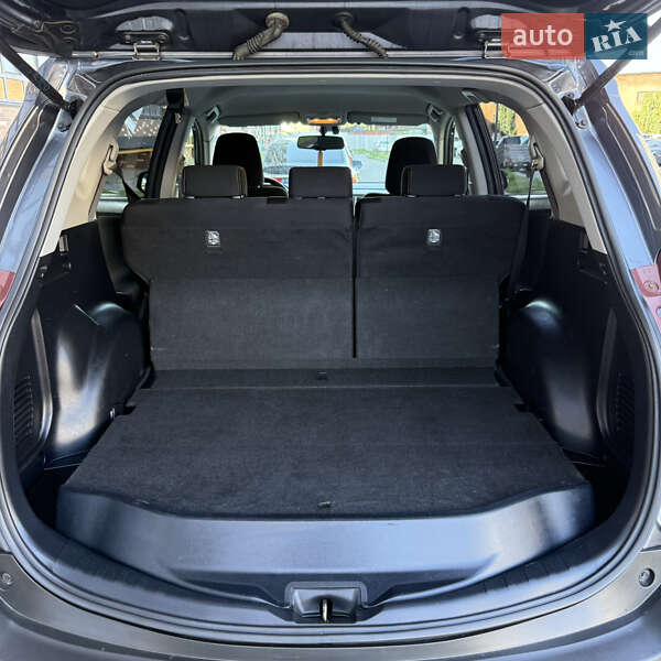 Внедорожник / Кроссовер Toyota RAV4 2013 в Житомире