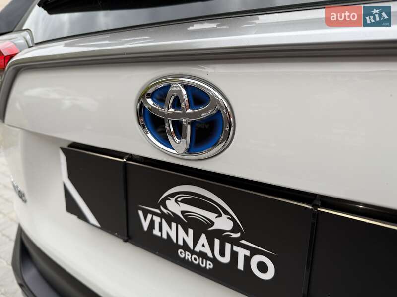 Внедорожник / Кроссовер Toyota RAV4 2023 в Виннице