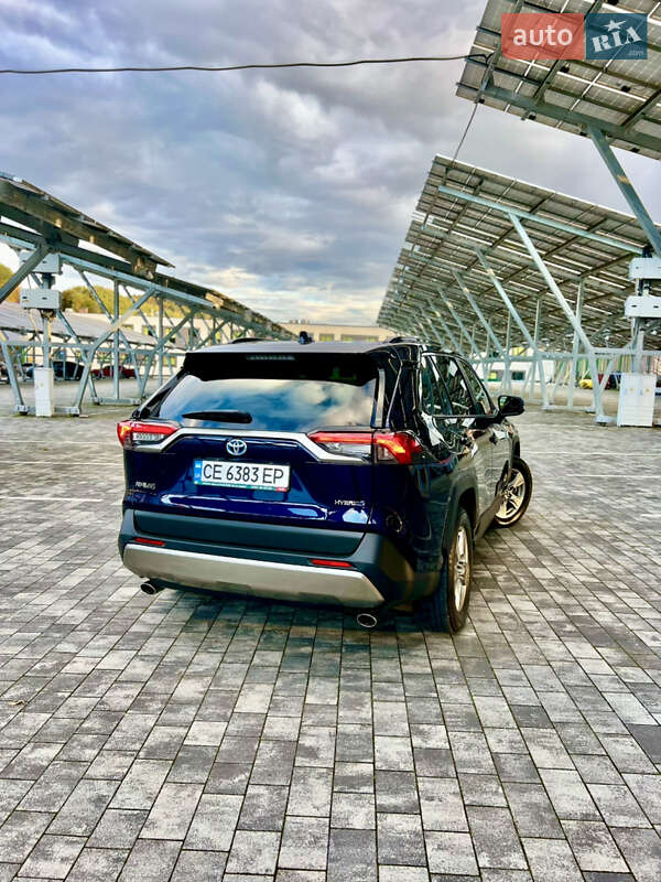 Позашляховик / Кросовер Toyota RAV4 2022 в Львові фото 4 Позашляховик / Кросовер Toyota RAV4 2022 в Львові