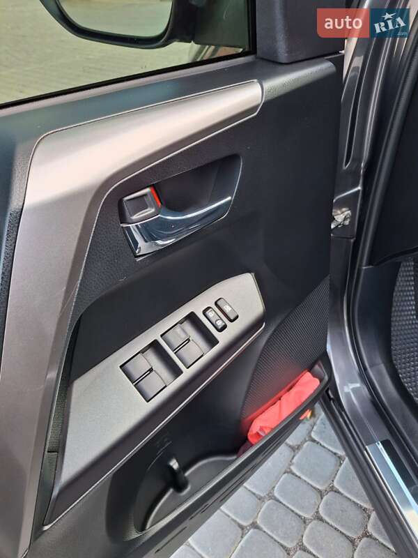 Внедорожник / Кроссовер Toyota RAV4 2016 в Ильинцах фото 12 Внедорожник / Кроссовер Toyota RAV4 2016 в Ильинцах