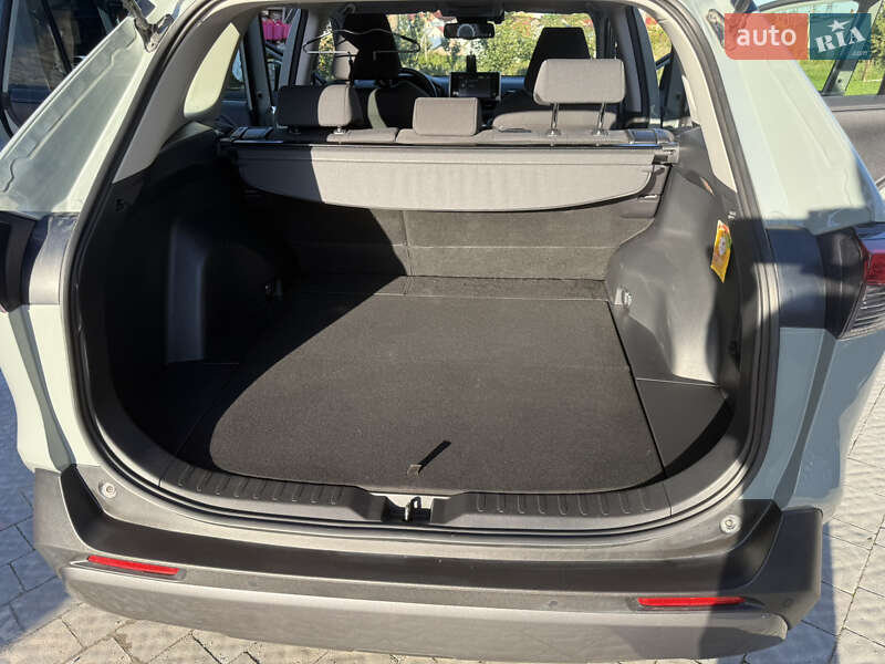 Внедорожник / Кроссовер Toyota RAV4 2021 в Тернополе