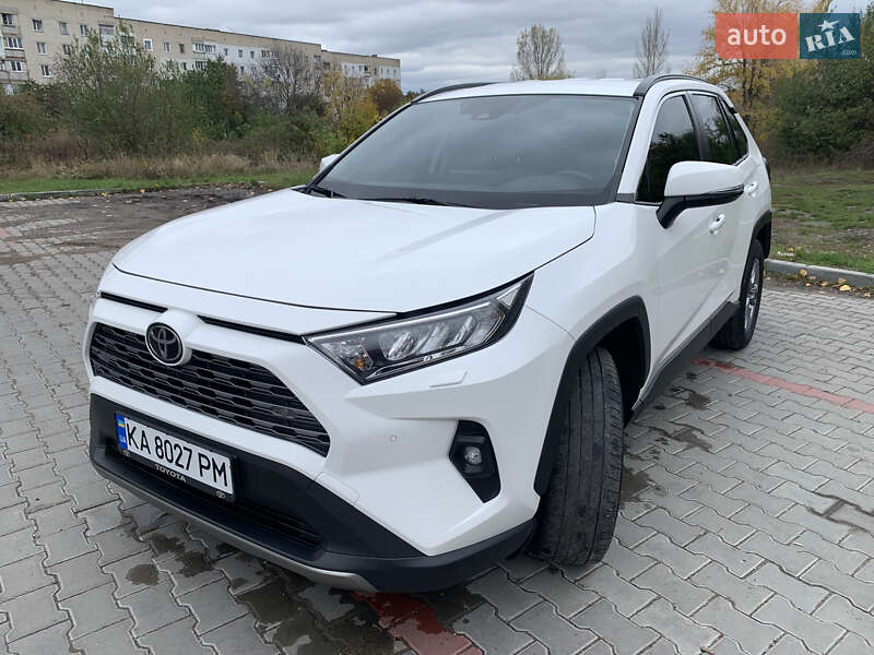 Внедорожник / Кроссовер Toyota RAV4 2022 в Подольске фото 4 Внедорожник / Кроссовер Toyota RAV4 2022 в Подольске