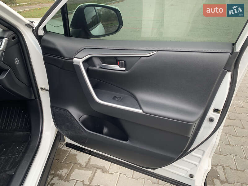 Внедорожник / Кроссовер Toyota RAV4 2022 в Подольске фото 25 Внедорожник / Кроссовер Toyota RAV4 2022 в Подольске