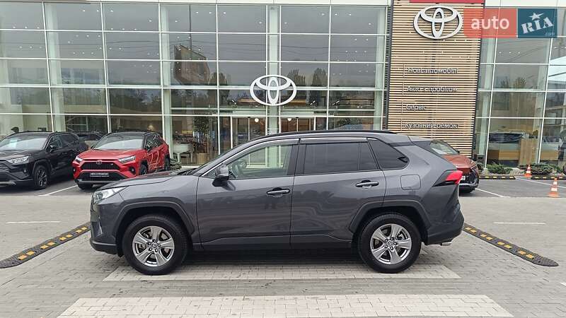 Позашляховик / Кросовер Toyota RAV4 2022 в Києві