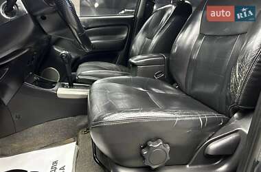 Внедорожник / Кроссовер Toyota RAV4 2005 в 