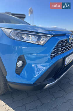 Внедорожник / Кроссовер Toyota RAV4 2019 в Ивано-Франковске