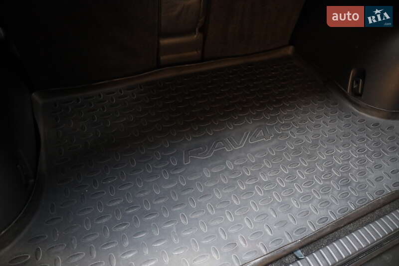 Внедорожник / Кроссовер Toyota RAV4 2011 в Луцке фото 28 Внедорожник / Кроссовер Toyota RAV4 2011 в Луцке