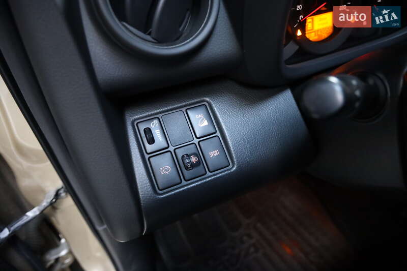 Внедорожник / Кроссовер Toyota RAV4 2011 в Луцке фото 14 Внедорожник / Кроссовер Toyota RAV4 2011 в Луцке