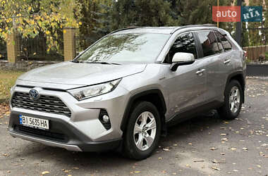Внедорожник / Кроссовер Toyota RAV4 2021 в Полтаве