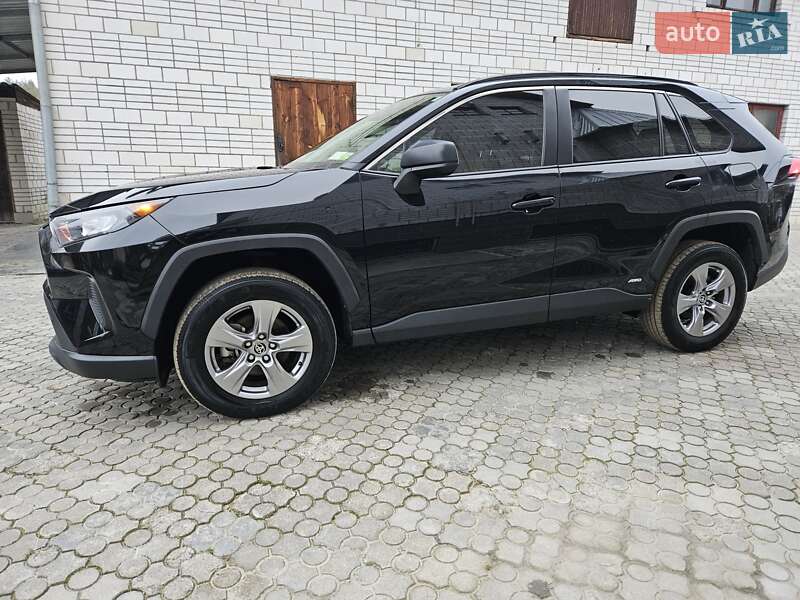 Позашляховик / Кросовер Toyota RAV4 2022 в Києві