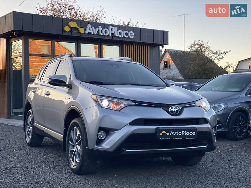 Toyota RAV4 2017