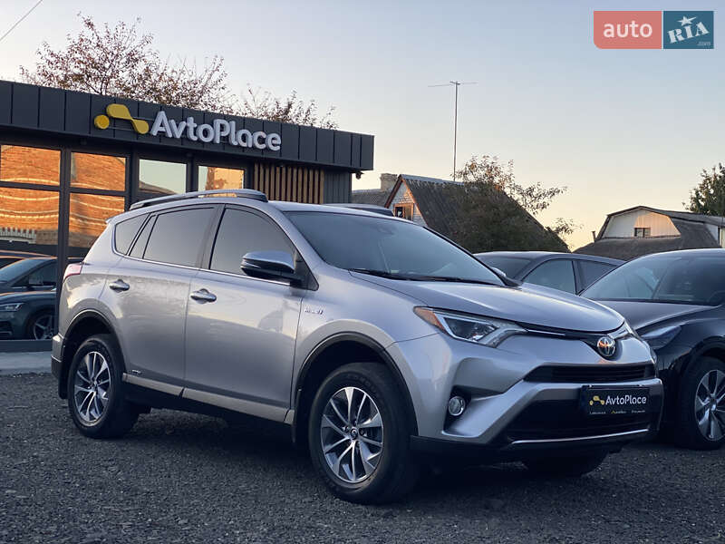 Внедорожник / Кроссовер Toyota RAV4 2017 в Луцке фото 8 Внедорожник / Кроссовер Toyota RAV4 2017 в Луцке